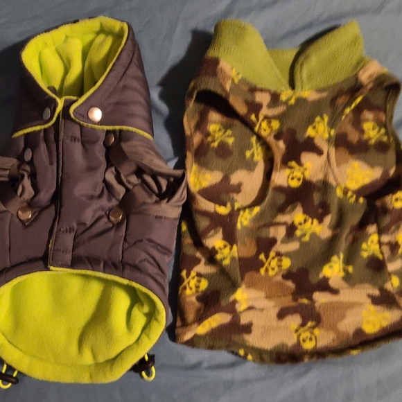 Small Dog JACKET AND A WARM FLEECE Jacket GENTLY USED CONDITION - Picture 1 of 10
